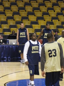 Point guard #2 Levance Fields