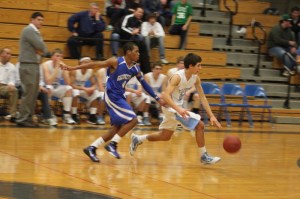 trgt Johnny Spears chases Darren Lewis 2-9-11