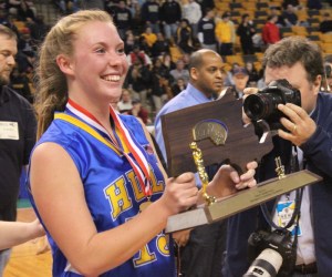 nmhu Nicole Heavern with trophy 3-14-11