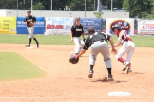 pine David Cusack in rundown in 2nd that allowed Colton Fontaine to score 6-18-11