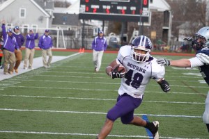 boha A3 Joe Epps (48) escapes Elliott Burr (22) for 5 yard TD