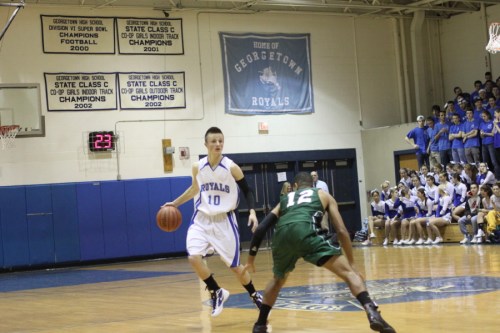 noge A1 Tyler Wade (10) defended by Jazz Sanchez (12)