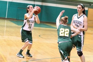 Alex Moore (11 points) fires from long range