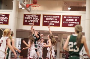 Tess Nogueira (10 points) gets loose inside