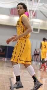 Edwin Porro (15 points)