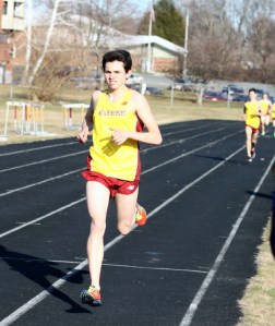 Nick Carleo cruises in the one mile