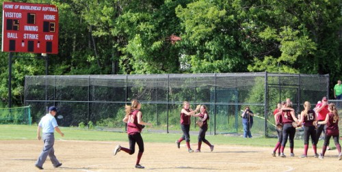 Newburyport celebrates 4-3 win over Marblehead in D2 North tourney opener