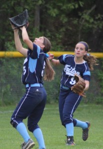 Seniors Kelsey Trudel and Cory Simons converge on a popup