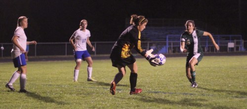 Waynflete captain Leigh Fernandez looks for a rebound in overtime