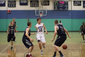 Stephen Sherbahn (26 points) gets off a fancy pass