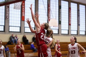 Courtney Cashman (14 points) led all scorers