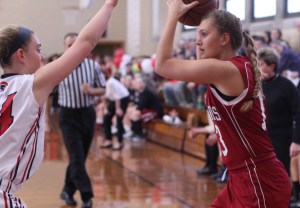 Carli Citrano looks to pass