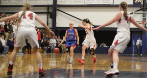 Aliza Simpson attracts three defenders