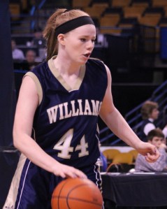 Sophomore Victoria Dean