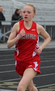 Julia Shorter gets first in mile run