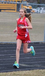 Hailee Gibadlo cruises in 2 mile