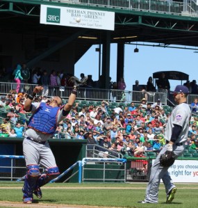Binghamton catcher Xorge Carrillo eyes a popup