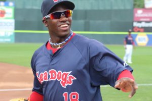 Rusney Castillo smiled but didn't sign