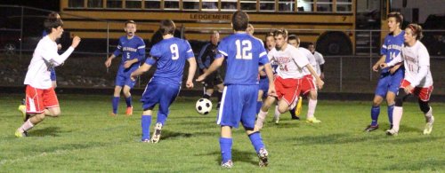 loose ball in a crowd