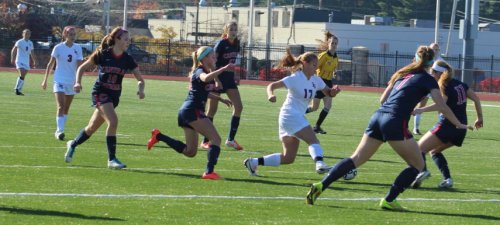 lice A4 Hannah Rosenblatt (17) in heavy Central Catholic traffic