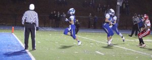 Ethan Carpenter finishes a punt-return touchdown