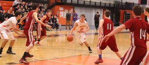 Sam Traicoff (20 points) sees an opening