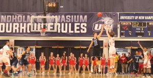 Brennan Morris (12 points) ends the third with a long three