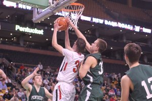 Pat Freiermuth blocks