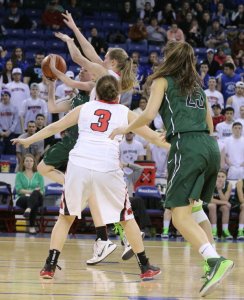 Kelsi McNamara tries to get past 6-2 Shannon Murphy