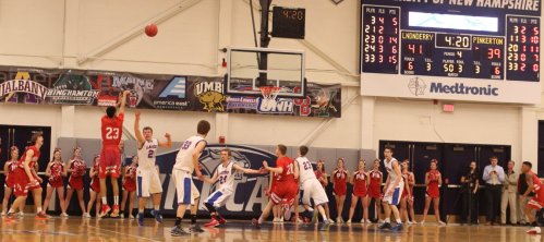 Geo Baker (10 points) gives Pinkerton the lead in the 4th quarter