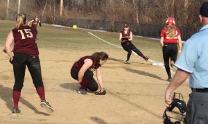 Clippers relief pitcher Carley Siemasko throws to Molly Kelley at first