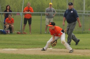 3B Adam Cronin about to start a double play