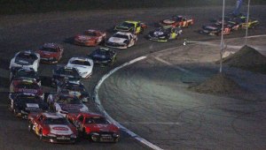 In a restart Ryan and Glen are in the 2nd row