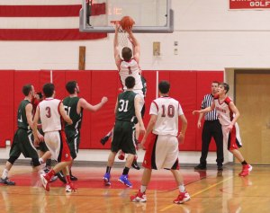 Dan Welch at the rim