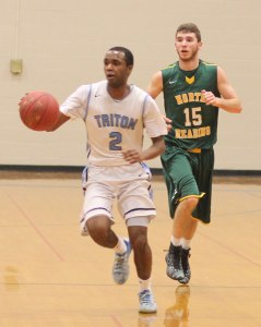 Khalil Brito chased by Mike McCauley