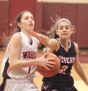 Marissa Gattuso about to be fouled by Ally Hinojosa