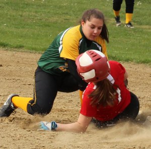 Hayley Catania caught stealing by shortstop Cassandra Pascucci