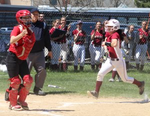 Emma Della-Volpe scores the first CC run