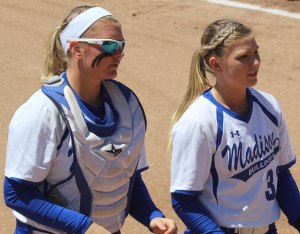 Aly LeBlanc drove in the go-ahead run while Madeline Wood pitched a 4-hitter