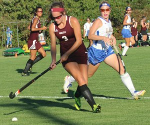 Maddy Perfetti (2 goals) on the move