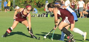 Sydney Meredith-Pickett (7) set to block an LR rusher