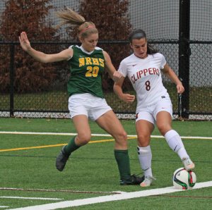 Kirsten Bradley (20) and Sami Kelleher (8)