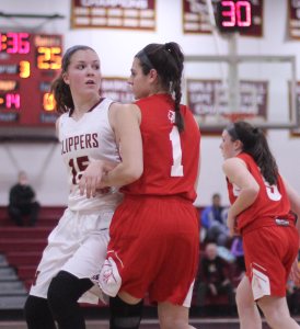 Maddie Napoli pressures Krysta Padellaro