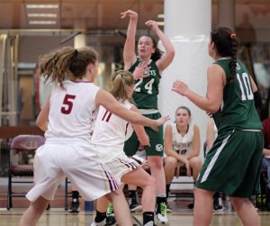 Sarah Robinson (17 points) hit three triples