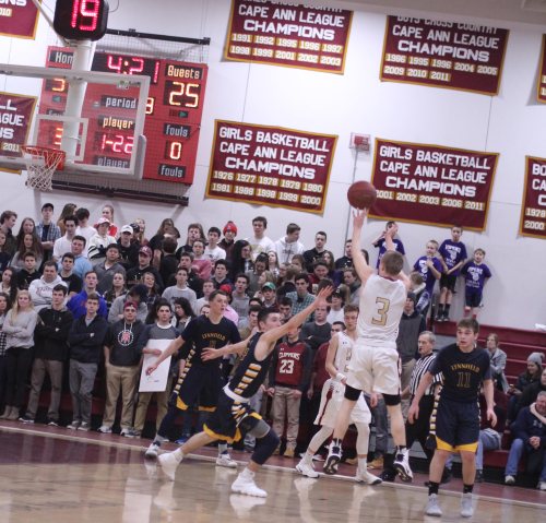Nick Roger's step-back three gives Newburyport a 37-25 lead