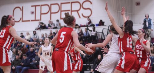 The Clippers had few openings inside against Masco