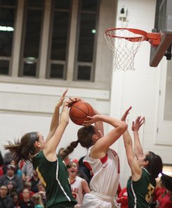 Lauren Sullivan blocks from behind